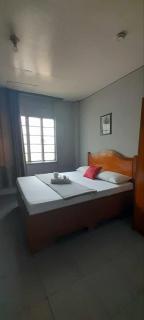 Slouch Hat Hotel and Restaurant - Manila - 1