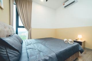 Mosaic Southkey Sandy Sweet 3BR 8pax by Our Stay - Johor Bahru - 7