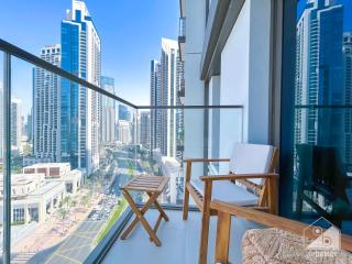 Luxury Burj Crown Downtown Balcony & View - Dubai - 5
