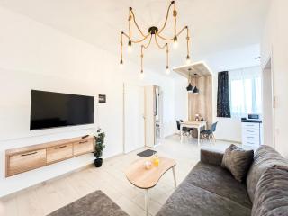 MiKi Apartment Qerret Kavaje 925 - Golem - 3