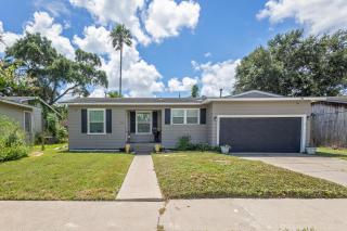 Pool Home with EV charger. No fee early check in! - 6