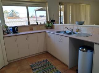 Ross McAuley accommodation for working professional - Williamstown - 2