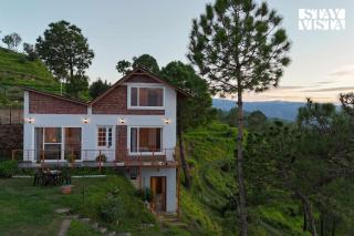 StayVista at Offgrid Ginai - Pet Friendly, Bonfire & Mountain View - 0