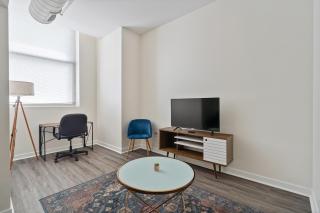 1BR CozySuites with Direct Skybridge Access #5 - Indianápolis - 9