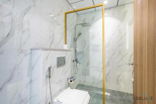 Chic Studio Apartment in Blue Wave Tower, Dubailand by Deluxe Holiday Homes - Dubai - 7