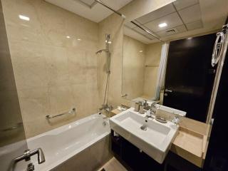 A stylish studio apartment so close to beach - 5