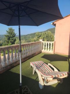 de 1 à 6 avec terrasse solarium, vue panoramique et parking gratuit - Grasse - 5