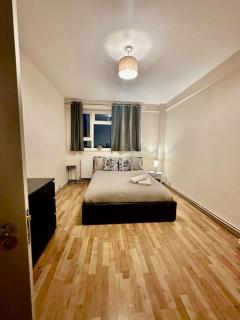 Lovely 3-4 bed flat in Kingston - Kingston upon Thames - 3