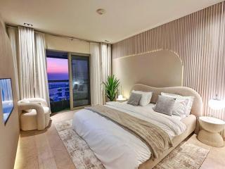 Breathtaking 2BR with Full SeaView - 0