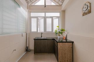 District 1 Hidden Studio Treasure - 7