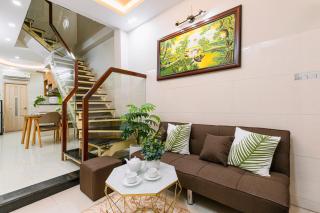 District 1 Hidden Studio Treasure - 0