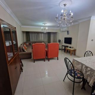 3 bedrooms furnished Apartment - Kairo - 2