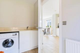 Belmont House 5 Bedroom Detached with Hot Tub - Bicester - 9