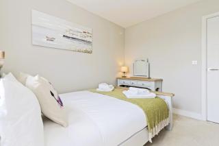 Belmont House 5 Bedroom Detached with Hot Tub - Bicester - 5