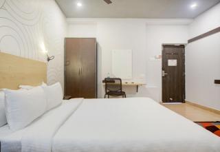 Hotel O Everest Hotel - Chennai - 6