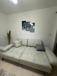 Modern Apartment in Madinty - Madinaty - 8