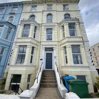 Farina No6, Sea view apartment sleeping 4 guests - Bridlington - 1
