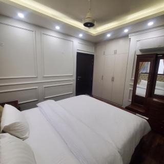 Executive 2BHK Apt in Elysium tower Isb - Islamabad - 2