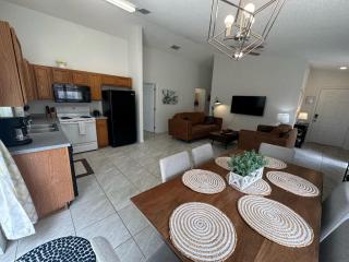 A Hidden Gem Southern Dunes Villa Golf Views - Haines City - 8