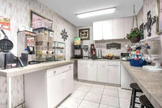 Microtel Inn & Suites by Wyndham Gallup - PET FRIENDLY - Gallup - 8
