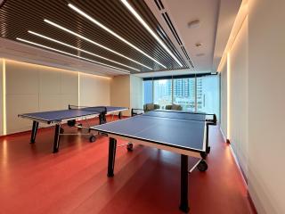 Trophy - Luxury Living in the Heart of JLT w Golf Simulator - Dubai - 3