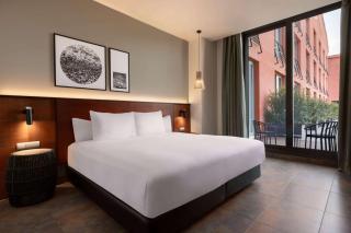 Dolce by Wyndham Barcelona Resort - 4