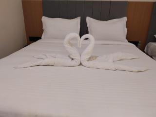 Treebo Hotel GRS Palace - Varanasi - 3