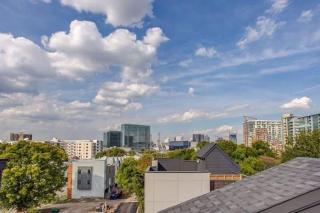 6 BR Gulch Homes, Garages, Rooftops, Walk to Gulch 10 Mins to Broadway, 24 Hour Hospitality Team, Perfect for Groups - Nashville - 4