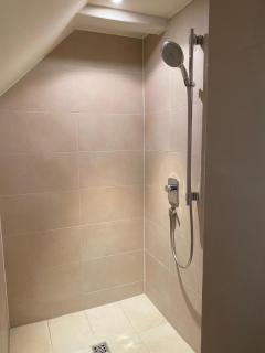 NEU! Rainbow Cottage - - 1