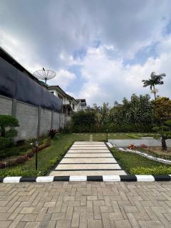 VILLA NEOM PUNCAk - Sampal 2 - 9