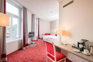 Steigenberger Hotel Bielefelder Hof - Bielefeld - 3