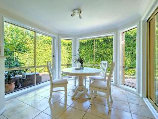 Modern spacious 5-bedroom home in Northern Beaches - 9