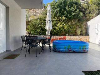 ISLAND HVAR LUXE Holiday Villa Maslina with Beach - Milna - 9