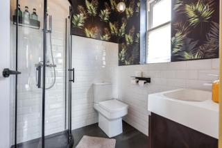 Beautiful 4 Bedroom House Sutton Coldfield Perfect for Groups Contractors Families Relocators - 8