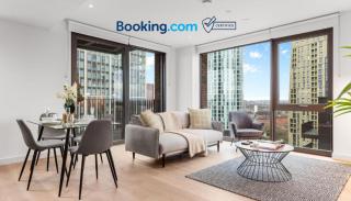 Central London New 2 bedroom flat Riverview Balcony - 9
