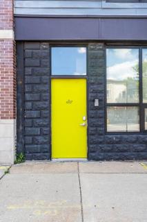 Duplex 3 Bed 2 Bat Apt Steps from Lincoln Square - 2