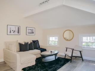 Trendy London Hideaway Apartment - London - 2