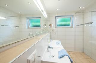 Barry Memle Directly at the Lake - 7