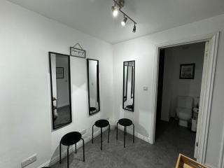 By Lushlets - Apartments Games Room Hot Tub - Great for Hens Stags and Sporting groups - 8