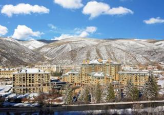 Outdoor lovers paradise enjoy this 1BD condo resort setting for all seasons of outdoor fun - 0