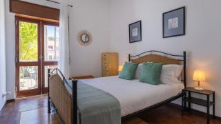 Seaside Getaway With Balcony by LovelyStay - Almada - 7