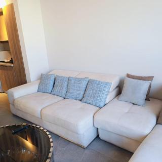 Nayah Stays, Luxurious bedroom in Fanadir Marina - Hurghada - 1