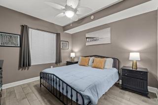 Stunning Beachfront Condo, Walk to Pier Park,Pools - 7