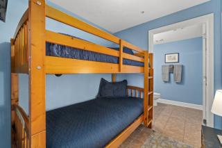 Stunning Beachfront Condo, Walk to Pier Park,Pools - Panama City Beach - 1