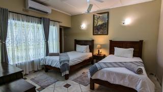 Room in Villa - Zambezi Family Lodge - Buffalo Room - Victoria Falls - 9