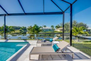 BRANDNEW Villa-PureSun at Canal intersection, heated saltwater pool and spa, facing south - 5