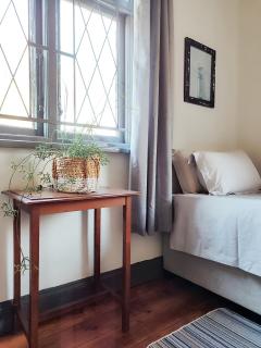 Queen's Accommodation - Adelaide - 1