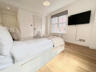 3 Bed Apartment- Central London - London - 6