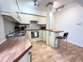 3 Bed Apartment- Central London - London - 5