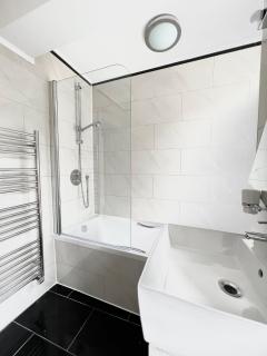 3 Bed Apartment- Central London - London - 3